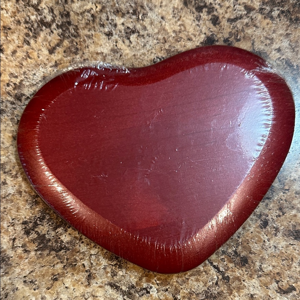 LONGABERGER SWEETHEART TRUE LOVE WOODCRAFT LID 2002